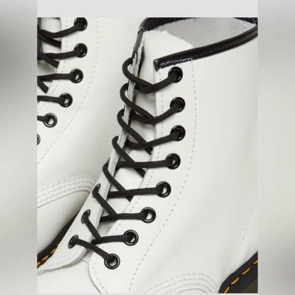 Dr. Martens 1460 SMOOTH‎ white glossy patent LEATHER LACE UP BOOTS size 10 new - Picture 8 of 13